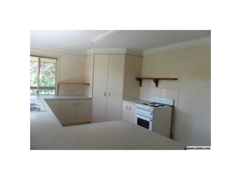 8 Ratcliffe Rd, Diamond Valley QLD 4553