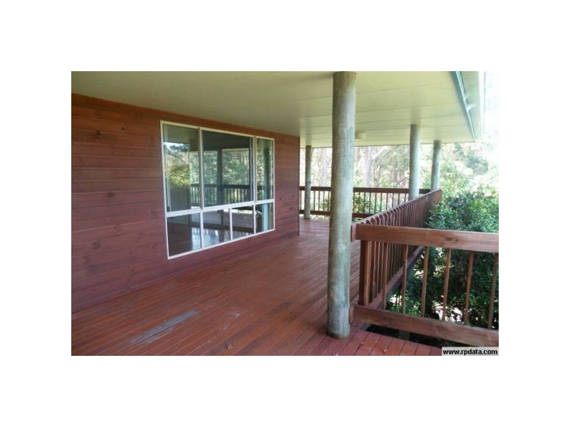 8 Ratcliffe Rd, Diamond Valley QLD 4553