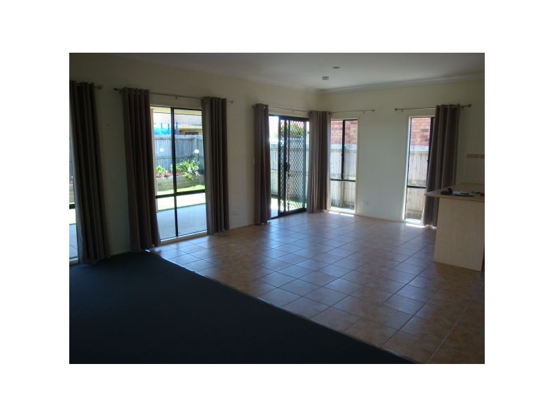 10 Chesterton Cresent, Sippy Downs QLD 4556