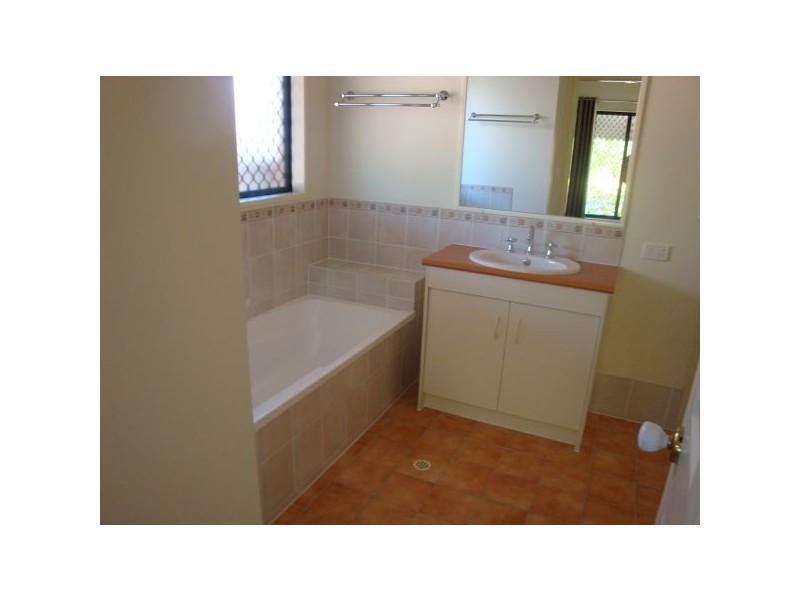 10 Chesterton Cresent, Sippy Downs QLD 4556