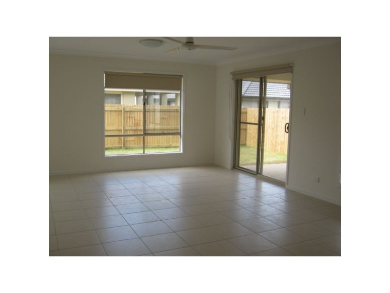 9 Red Cedar St, Sippy Downs QLD 4556