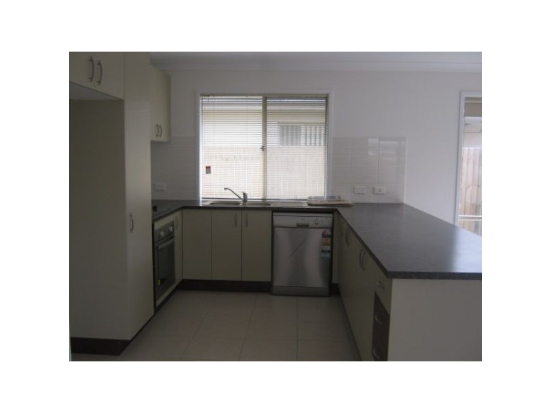 9 Red Cedar St, Sippy Downs QLD 4556