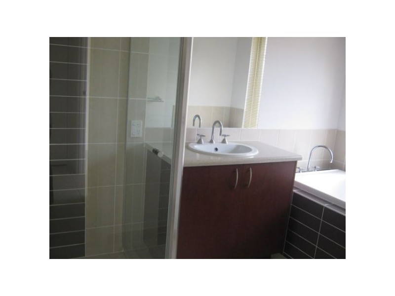 9 Red Cedar St, Sippy Downs QLD 4556