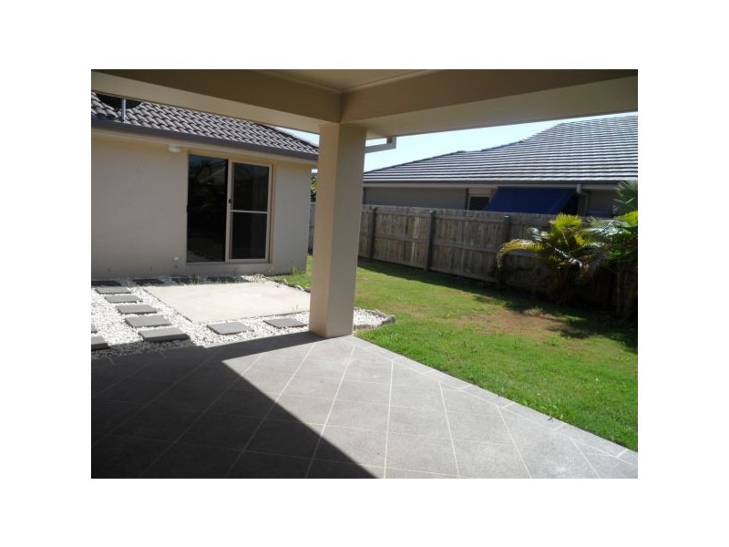 5 Burrows St, Sippy Downs QLD 4556