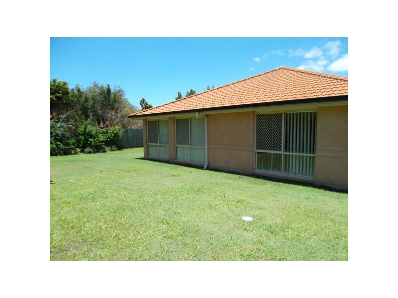 27 Oakgrove Way, Sippy Downs QLD 4556