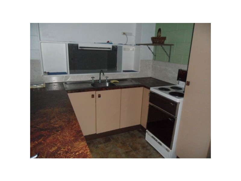 42  Kundart St, Nambour QLD 4560