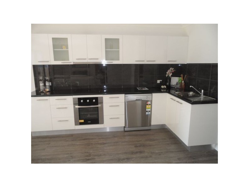 2/15A Reilly Rd, Nambour QLD 4560