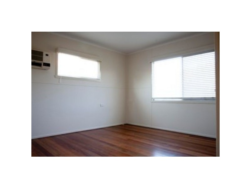 40 Coes Creek Rd, Nambour QLD 4560