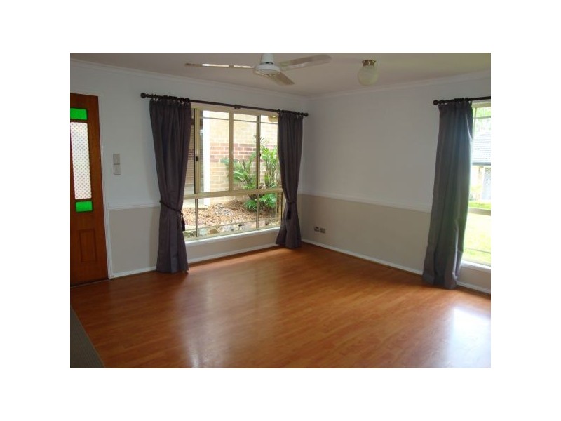 16 Dolphin Drive, Nambour QLD 4560