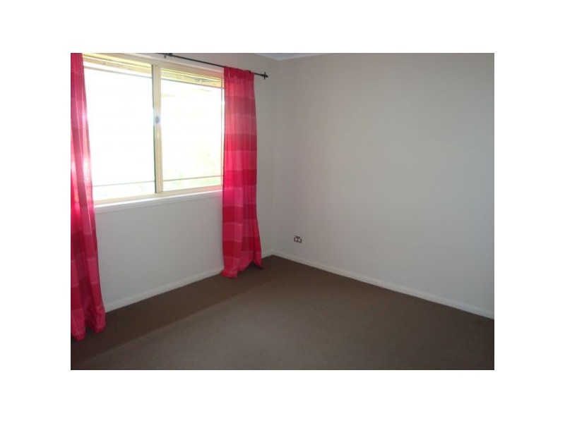 16 Dolphin Drive, Nambour QLD 4560