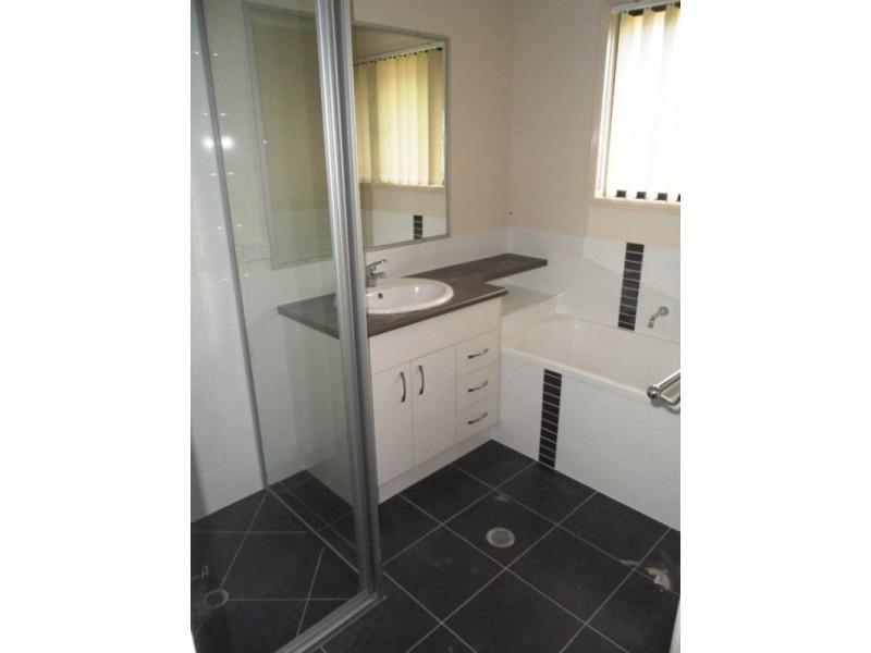 16 Bremer Street, Sippy Downs QLD 4556