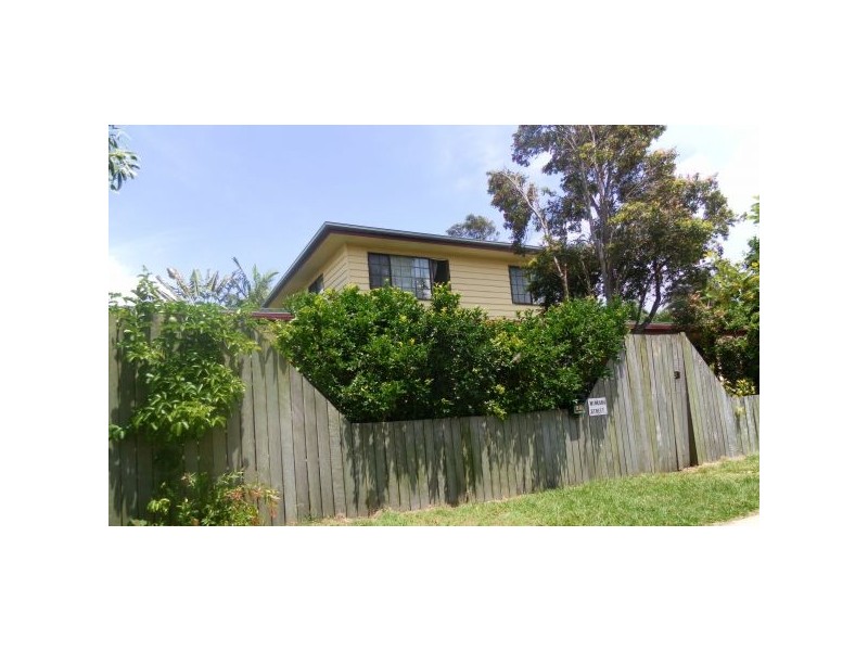 25 Minkara St, Warana QLD 4575