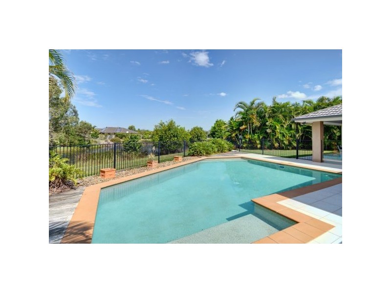 25 SANDLEIGH CRESCENT, Sippy Downs QLD 4556