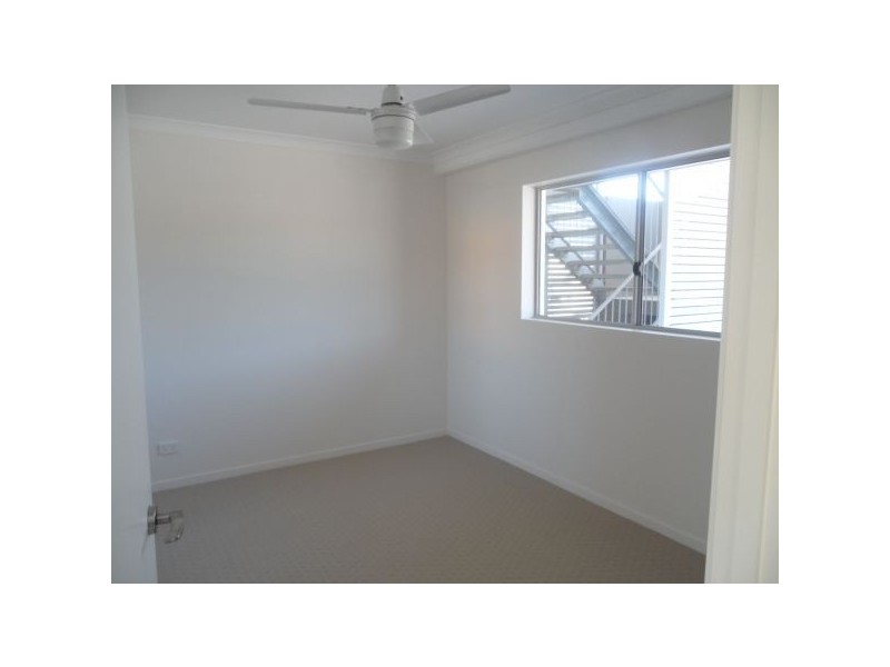212/25 Chancellor Village Blvd, Sippy Downs QLD 4556