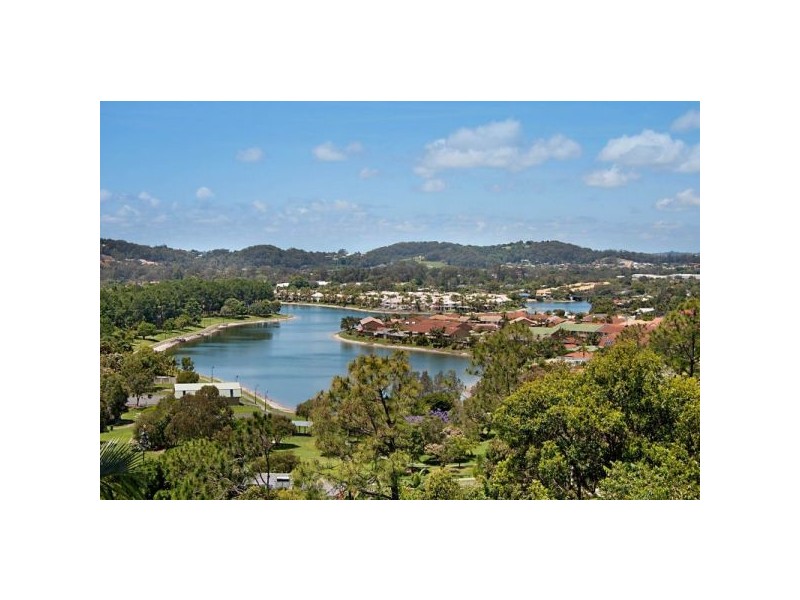 20 Doubleview Drive, Elanora QLD 4221