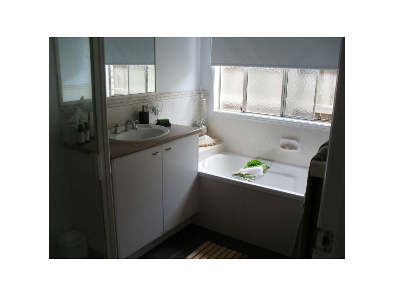 3 Mohr Close, Sippy Downs QLD 4556