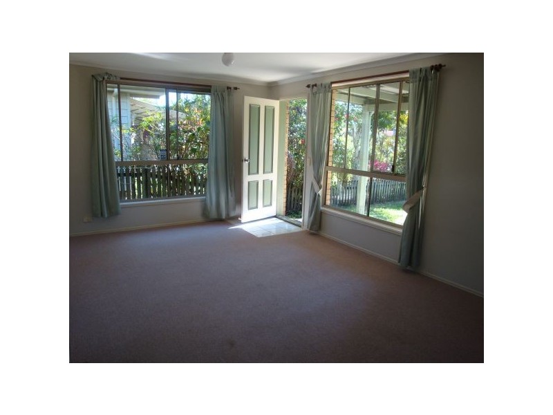 38 Jones St, Mooloolah Valley QLD 4553