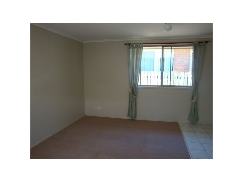 38 Jones St, Mooloolah Valley QLD 4553