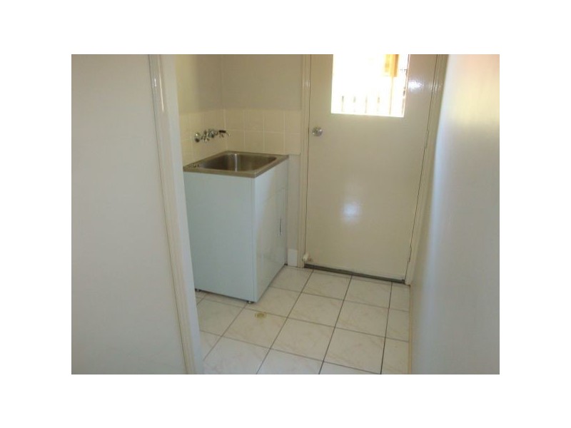 38 Jones St, Mooloolah Valley QLD 4553