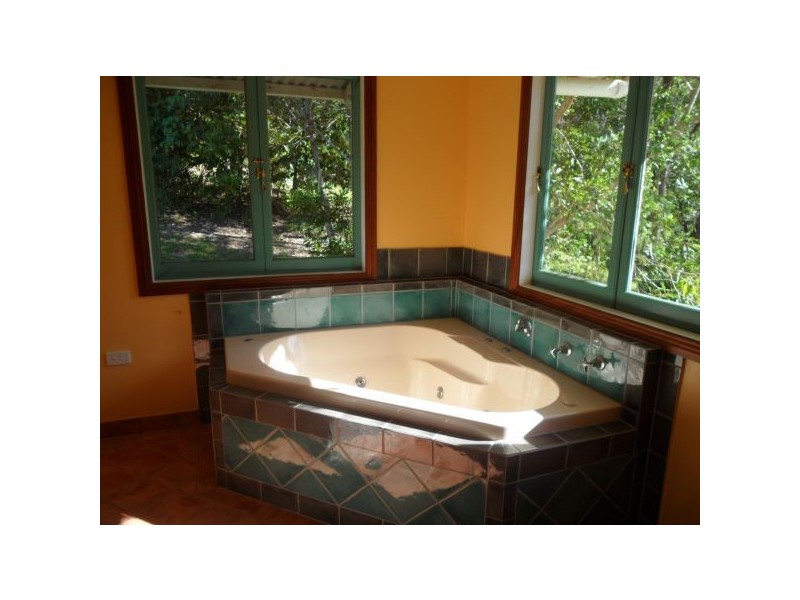 222 King Road, Mooloolah Valley QLD 4553