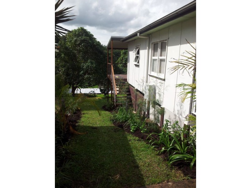 24 Hospital Rd, Nambour QLD 4560