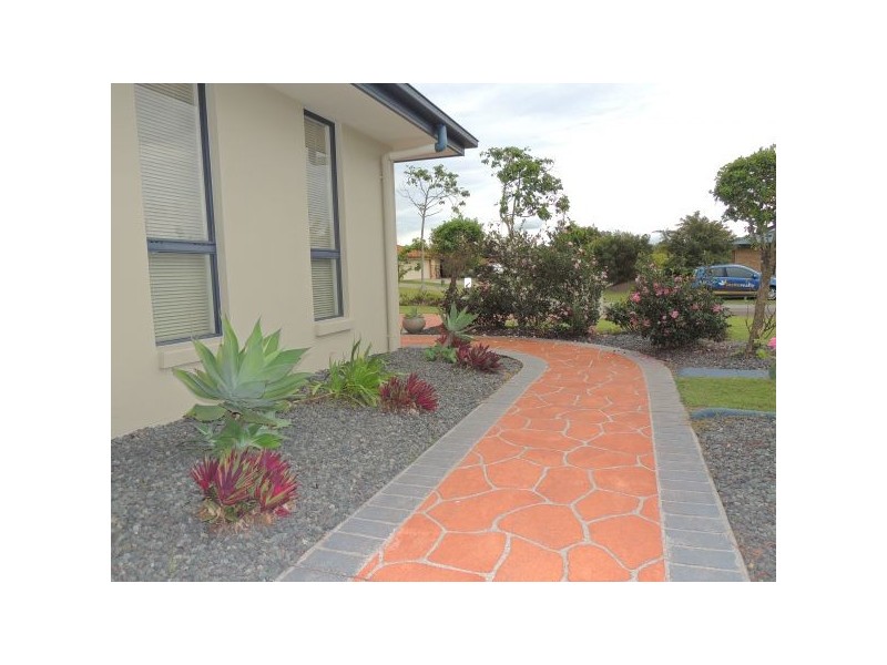 8 Lacewing Drive, Sippy Downs QLD 4556