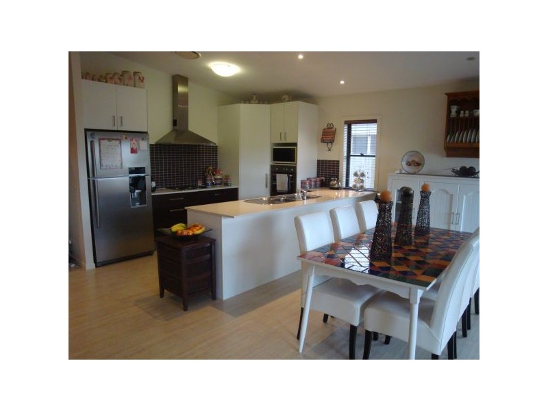 10 Bateman St, Sippy Downs QLD 4556