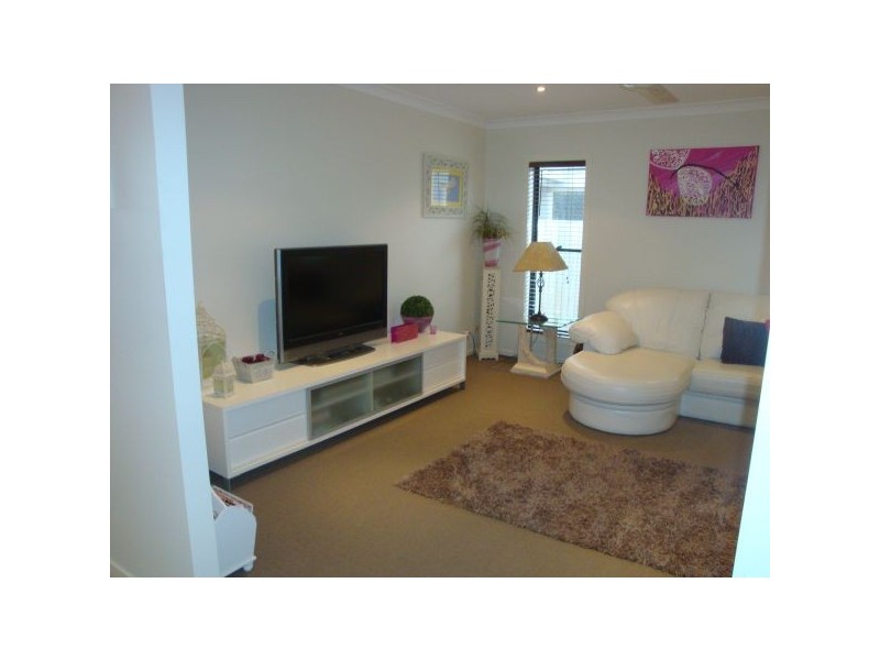 10 Bateman St, Sippy Downs QLD 4556