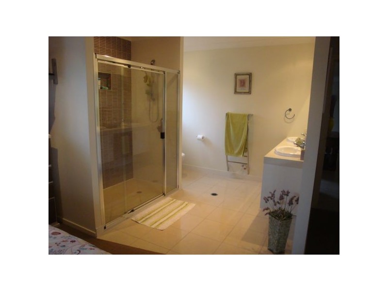 10 Bateman St, Sippy Downs QLD 4556