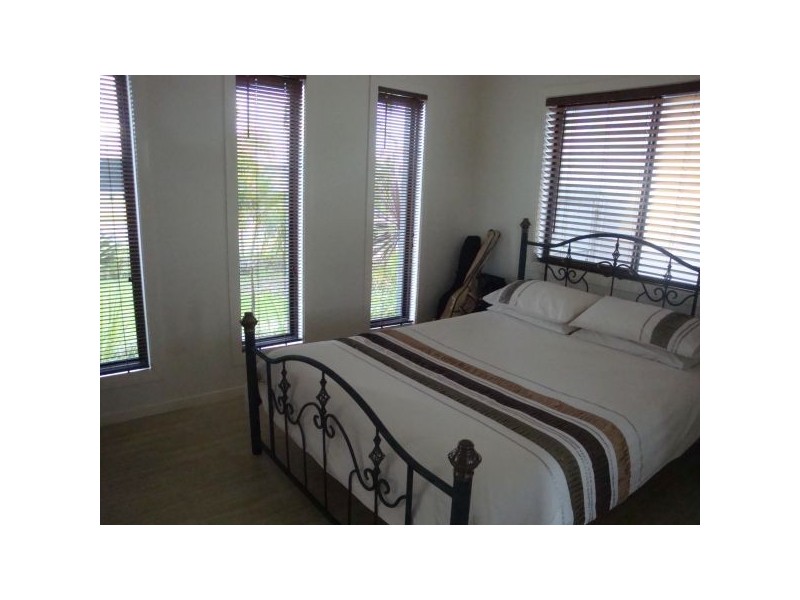 10 Bateman St, Sippy Downs QLD 4556