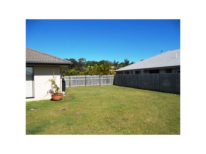2 Gillespie, Sippy Downs QLD 4556