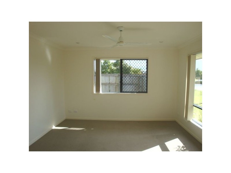 2 Gillespie, Sippy Downs QLD 4556