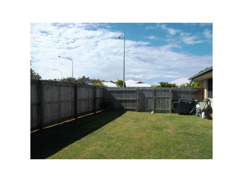 2 Gillespie, Sippy Downs QLD 4556