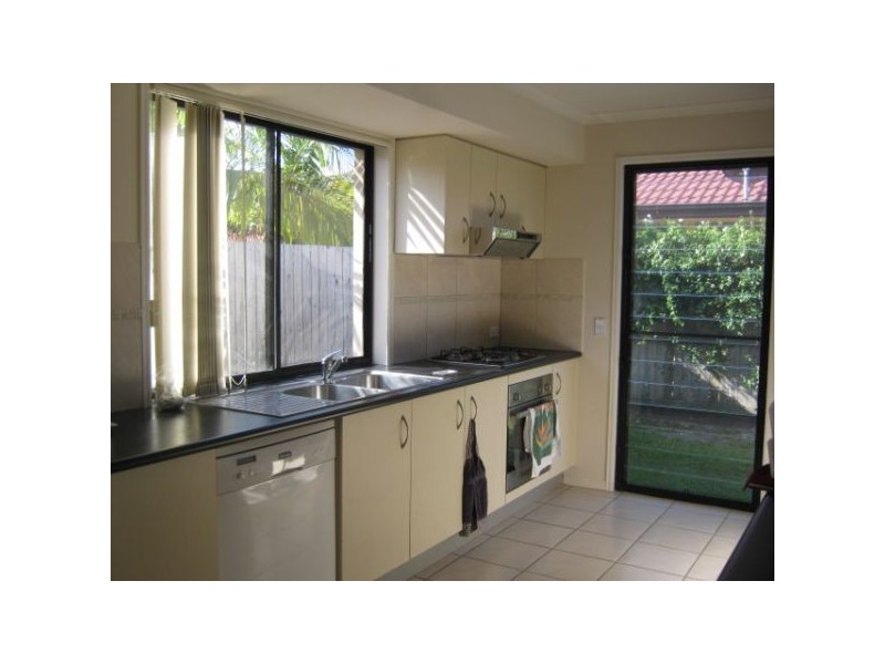 17 Pembroke Crescent, Sippy Downs QLD 4556
