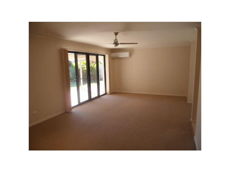 17 Pembroke Crescent, Sippy Downs QLD 4556