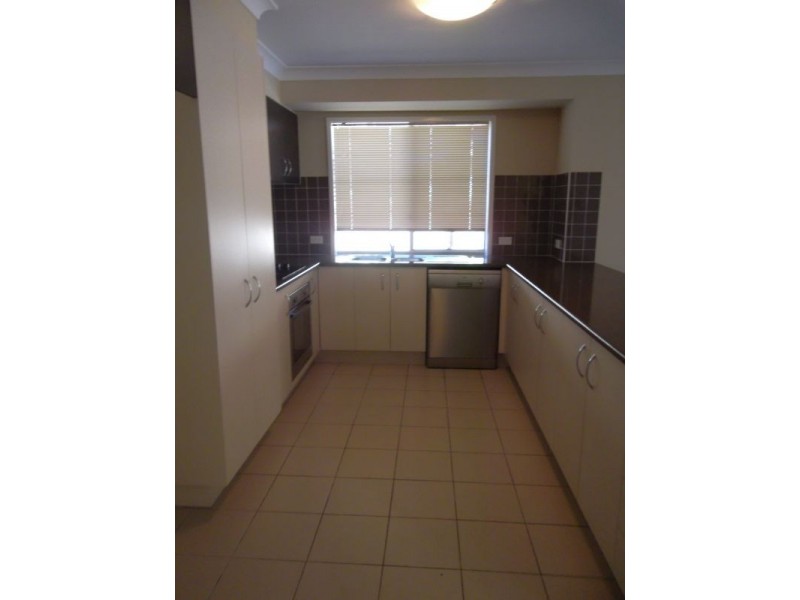 2 Silvereye St, Sippy Downs QLD 4556