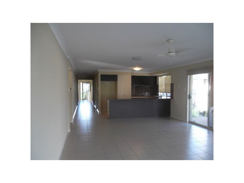 2 Silvereye St, Sippy Downs QLD 4556