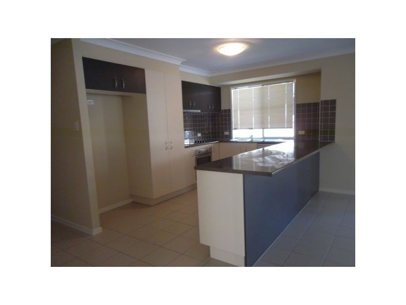 2 Silvereye St, Sippy Downs QLD 4556