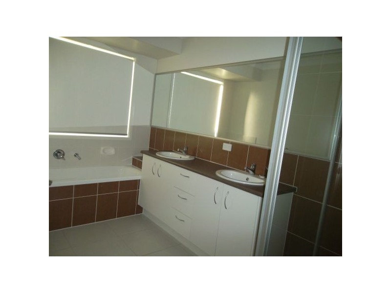 4 Cable Court, Mountain Creek QLD 4557