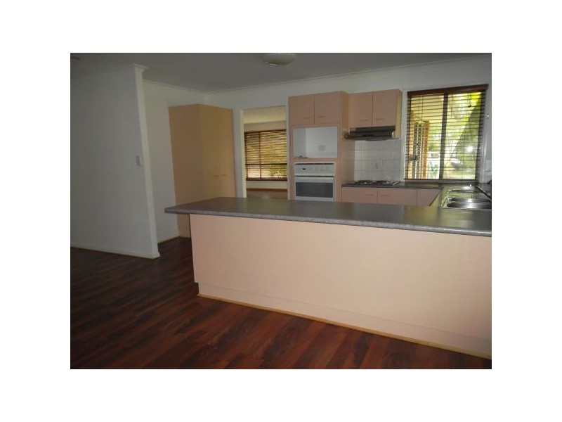 10 Mountaindale Court, Mooloolah Valley QLD 4553