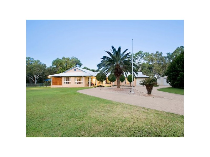 84 A & B Waverley Street, Bucasia QLD 4750