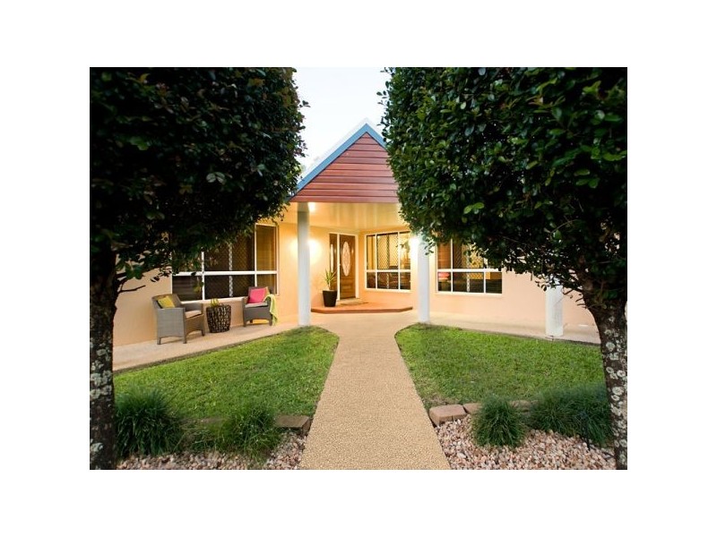 84 A & B Waverley Street, Bucasia QLD 4750