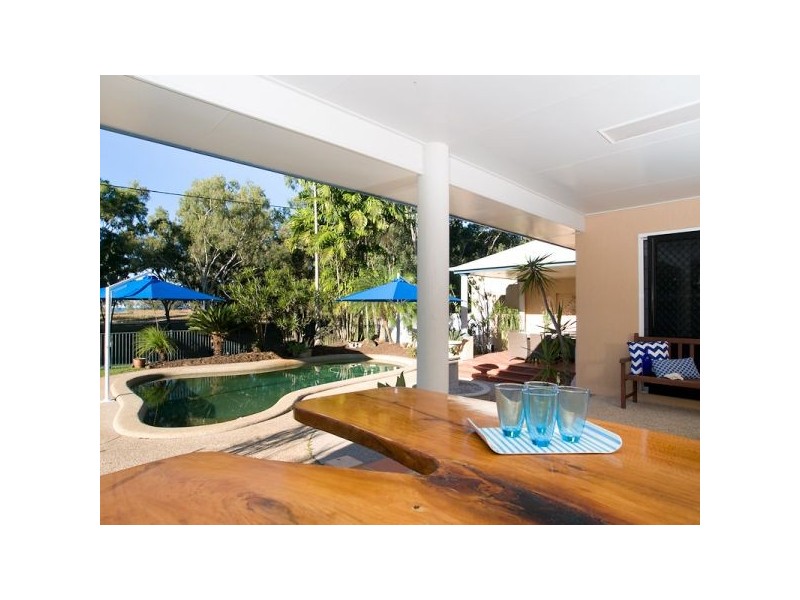 84 A & B Waverley Street, Bucasia QLD 4750