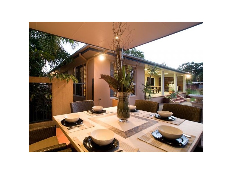 84 A & B Waverley Street, Bucasia QLD 4750