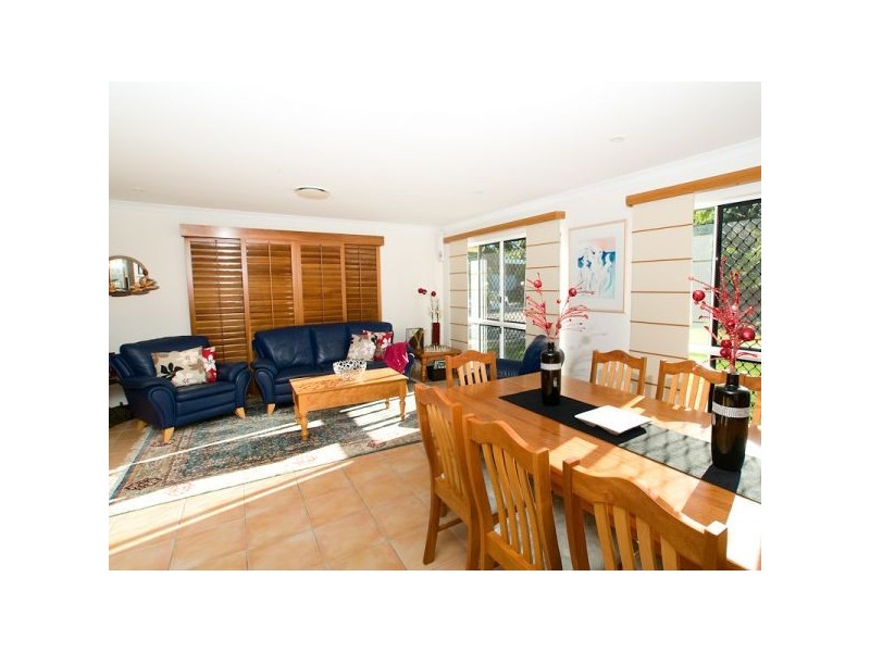 84 A & B Waverley Street, Bucasia QLD 4750