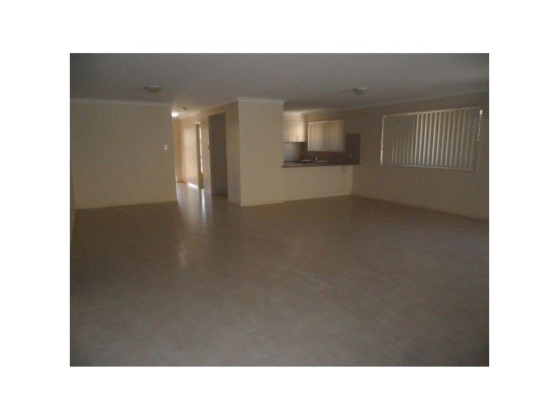 14 Silvereye St, Sippy Downs QLD 4556