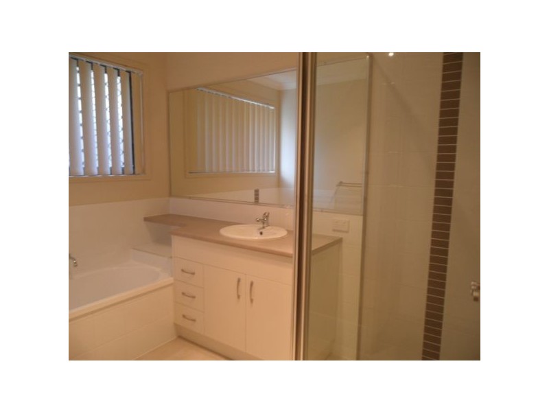 14 Silvereye St, Sippy Downs QLD 4556