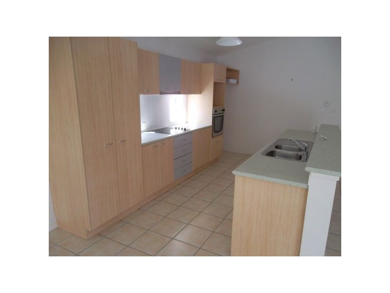 87 Albany St, Sippy Downs QLD 4556