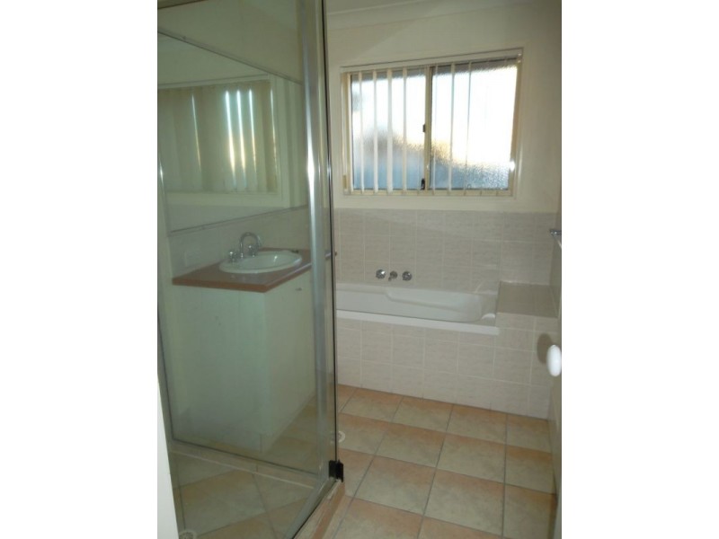 10 Dorian Cres, Sippy Downs QLD 4556