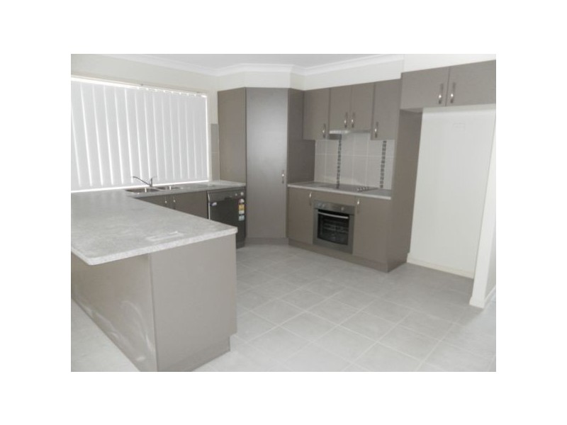 13 Derwent St, Sippy Downs QLD 4556